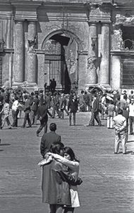LA ICONICA IMAGEN DE LA MONEDA DESTRUIDA